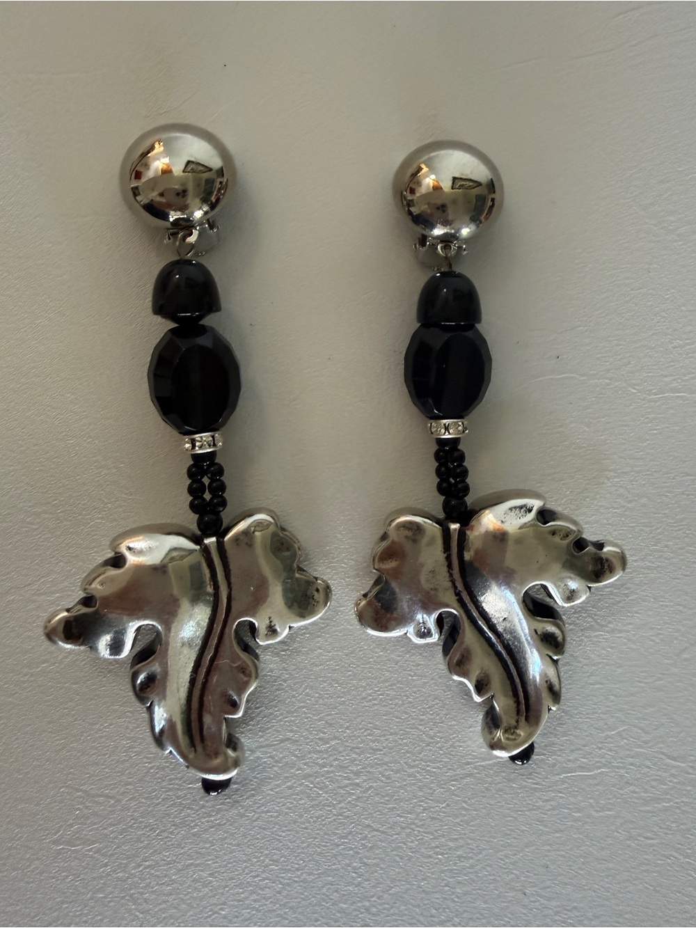 ANGELA CAPUTI Resin Leaf Drop Clip-on Earrings